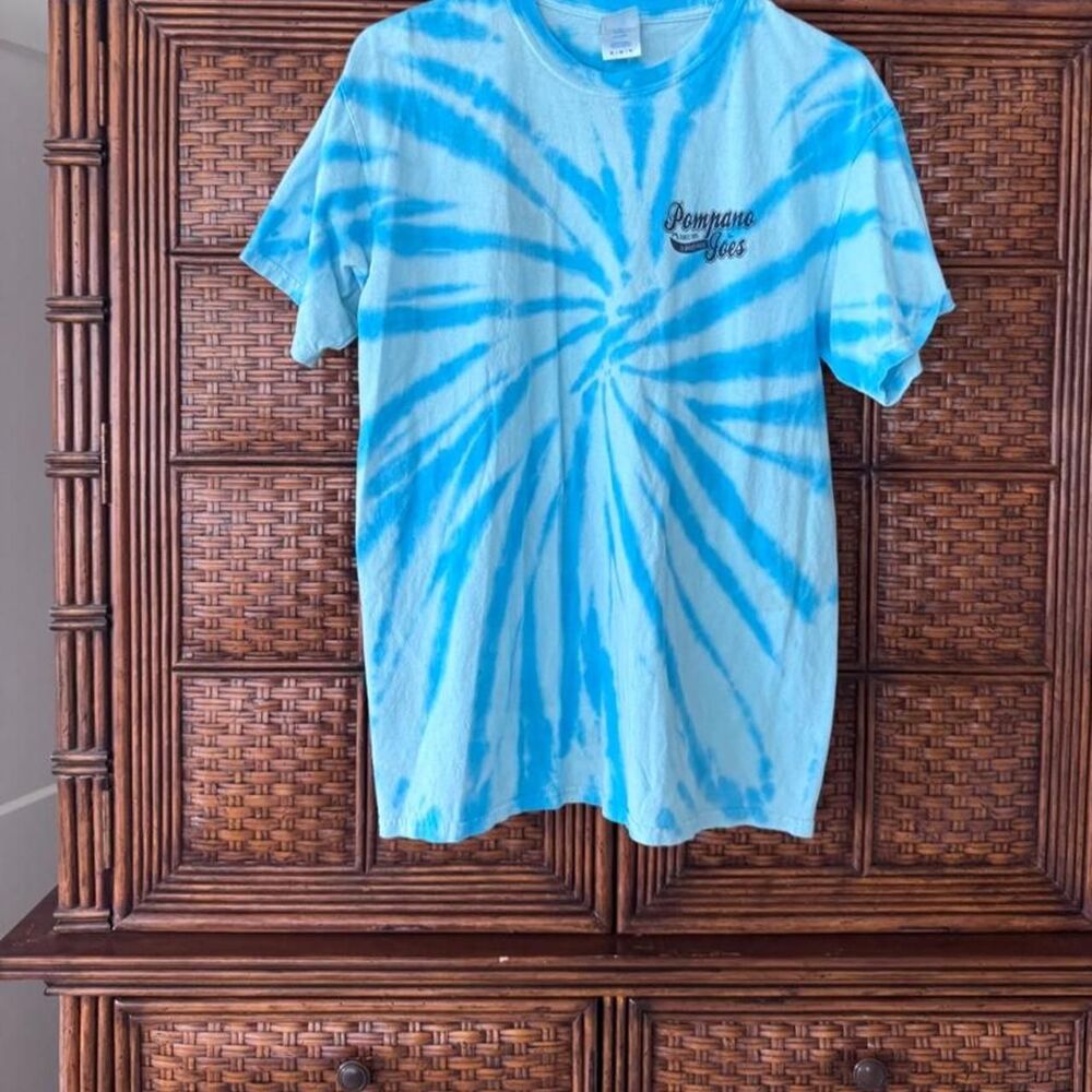 Unbranded Women's Blue T-shirt